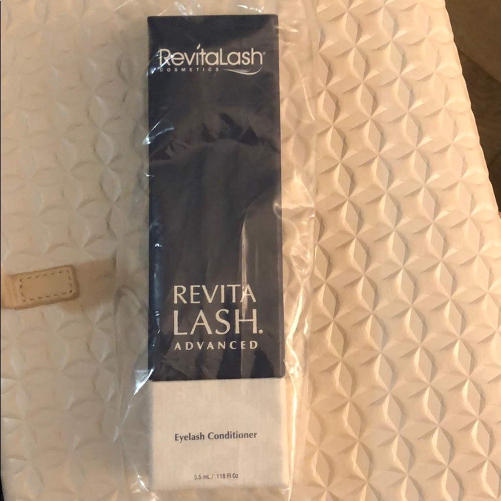 RevitaLash Advanced Eyelash Conditioner Serum